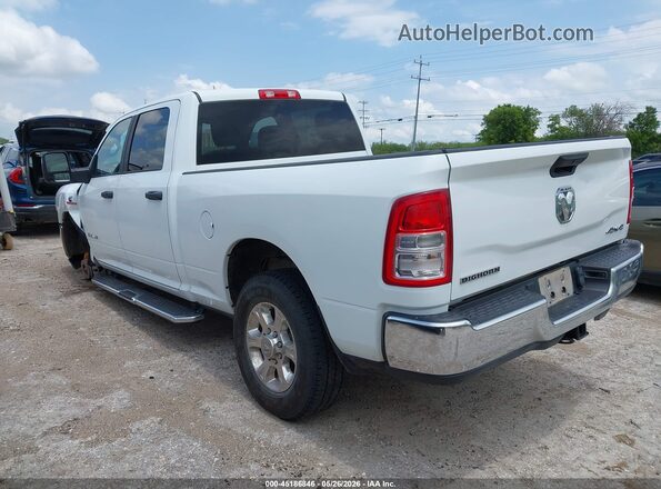 3C6UR5DL2RG303063 2024 RAM 2500 White Trasero izquierdo