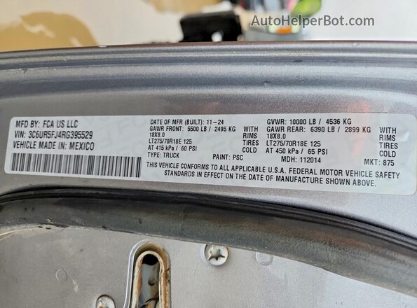 3C6UR5FJ4RG395529 2024 RAM 2500 Серебряный Вид подкапотного пространства
