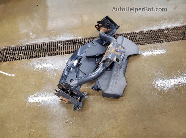 3C6UR5HJ6PG652152 2023 RAM 2500 Красный Вид подкапотного пространства