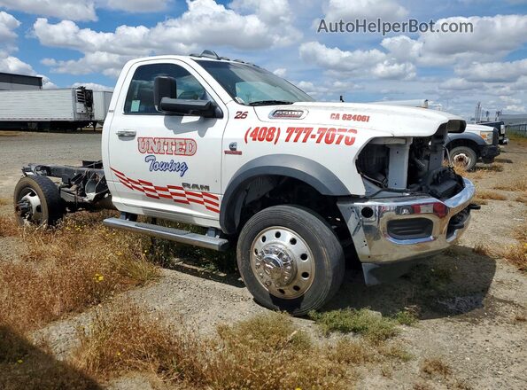 3C7WRMAL3KG648160 2019 RAM 5500 Белый Передняя правая четверть