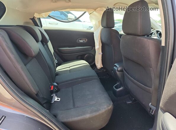 3CZRU5H37HM700575 2017 HONDA HR-V Gray Widok wnętrza z tyłu