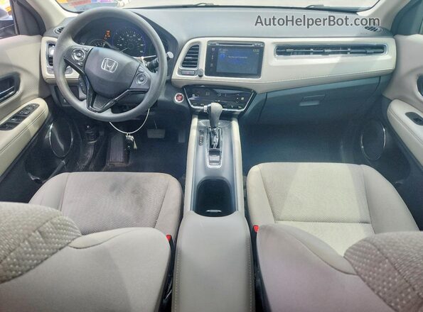 3CZRU6H59HM721046 2017 HONDA HR-V Silver Widok deski rozdzielczej