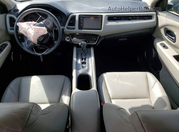 3CZRU6H73HM705703 2017 HONDA HR-V Серебряный Вид панели приборов