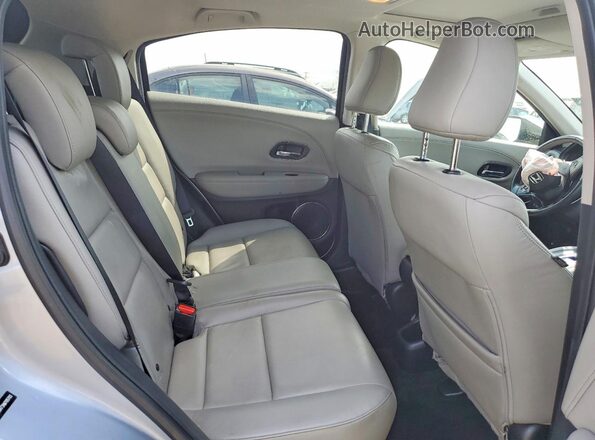 3CZRU6H73HM705703 2017 HONDA HR-V Серебряный Вид задних сидений