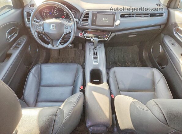 3CZRU6H78HM107476 2017 HONDA HR-V Фиолетовый Вид панели приборов