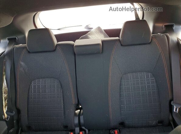 3CZRZ1H54RM748421 2024 HONDA HR-V Red Rear seats view