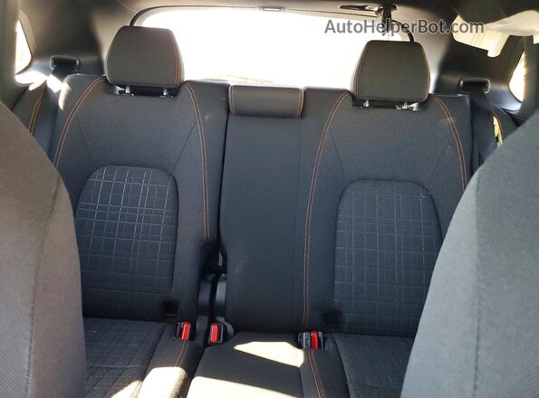 3CZRZ2H55RM709584 2024 HONDA HR-V White Вид задніх сидінь