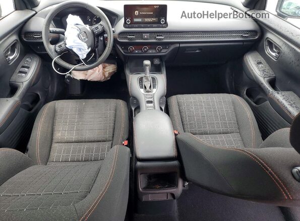 3CZRZ2H58RM700622 2024 HONDA HR-V Серый Вид панели приборов