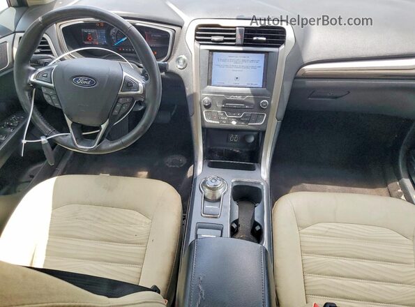 3FA6P0CD1KR238310 2019 FORD FUSION Silver Widok deski rozdzielczej
