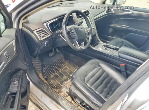 3FA6P0CD3LR177267 2020 FORD FUSION Silver Widok deski rozdzielczej