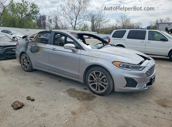 3FA6P0CD3LR196627 2020 FORD FUSION Серебряный Передняя правая четверть