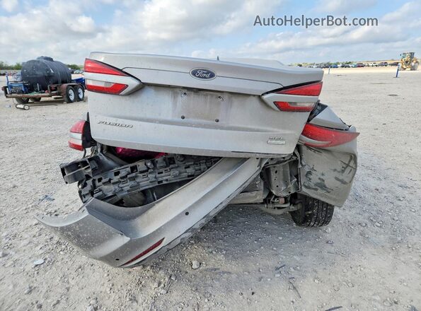 3FA6P0CD9LR154298 2020 FORD FUSION Серебряный Вид сзади