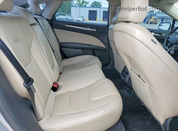 3FA6P0D91JR134263 2018 FORD FUSION Серебряный Вид задних сидений