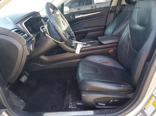 3FA6P0D92LR133237 2020 FORD FUSION Серебряный Вид салона спереди