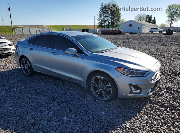 3FA6P0D99LR175842 2020 FORD FUSION Серебряный Передняя правая четверть