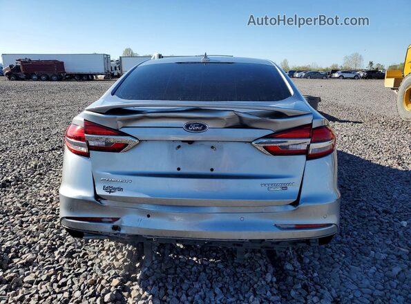 3FA6P0D99LR175842 2020 FORD FUSION Серебряный Вид сзади
