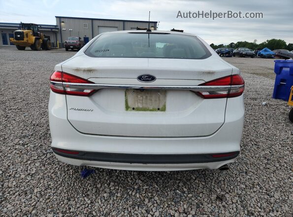 3FA6P0G74JR234769 2018 FORD FUSION Белый Вид сзади