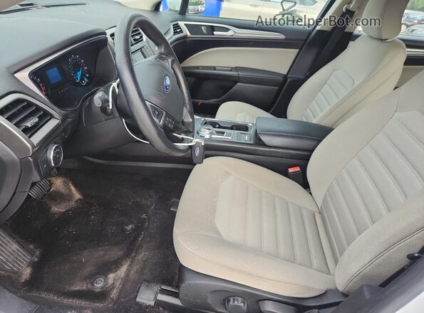 3FA6P0G74JR234769 2018 FORD FUSION Белый Вид салона спереди