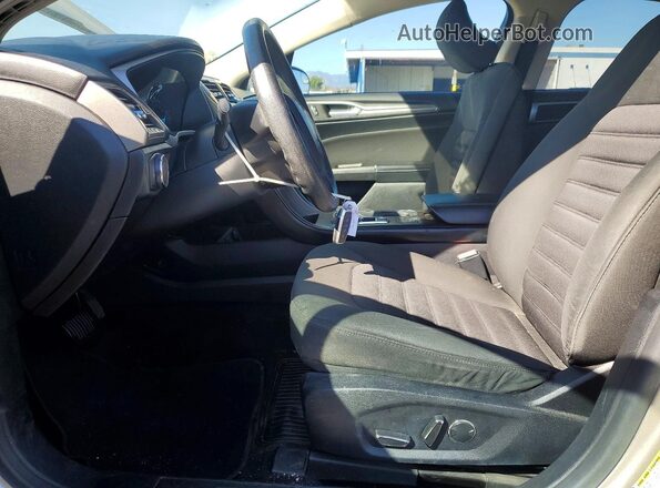 3FA6P0H71HR382497 2017 FORD FUSION Желто-коричневый Вид салона спереди