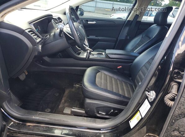 3FA6P0H7XJR126641 2018 FORD FUSION Черный Вид салона спереди