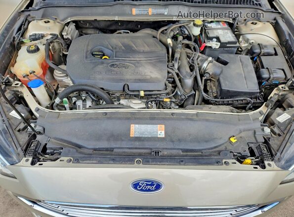 3FA6P0HD0JR136455 2018 FORD FUSION Beige Widok wnętrza z tyłu
