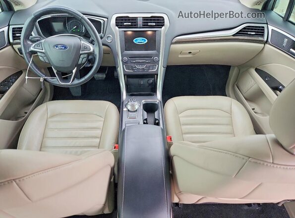 3FA6P0HD0JR136455 2018 FORD FUSION Beige Widok deski rozdzielczej