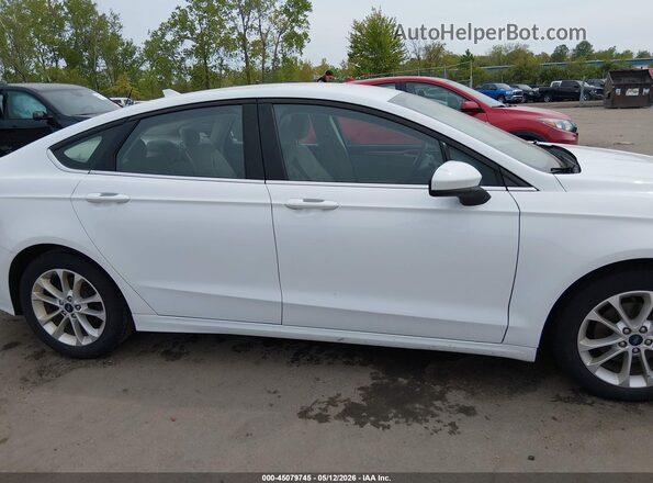 3FA6P0HD0LR163299 2020 FORD FUSION Белый Вид задней части салона