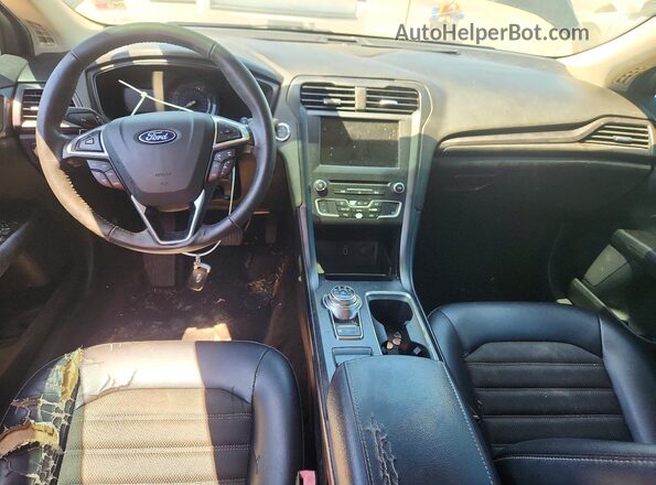 3FA6P0HD2JR265233 2018 FORD FUSION Черный Вид панели приборов