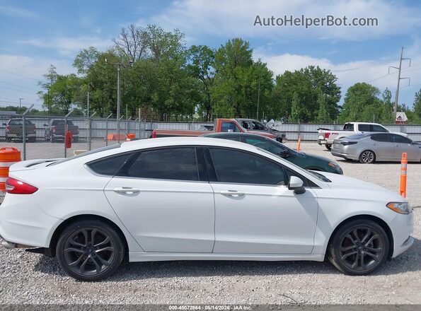 3FA6P0HD3JR240941 2018 FORD FUSION White Widok wnętrza z tyłu