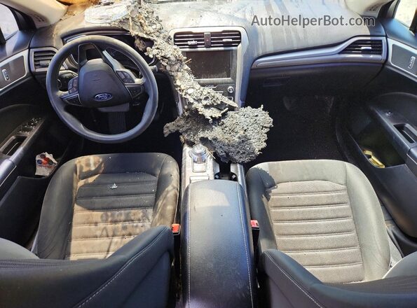3FA6P0HD3LR121953 2020 FORD FUSION Черный Вид панели приборов