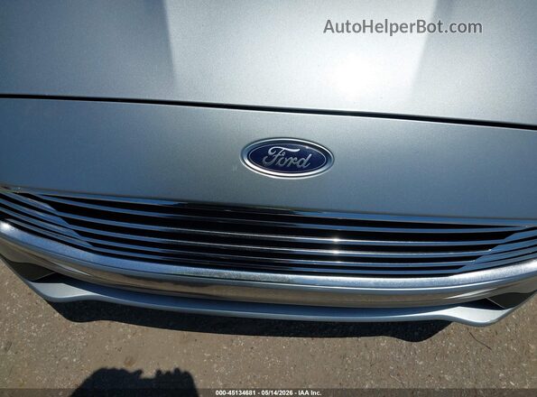 3FA6P0HD3LR245463 2020 FORD FUSION Серебряный Вид спереди