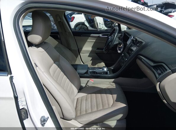 3FA6P0HD4JR160130 2018 FORD FUSION White Вид салону спереду