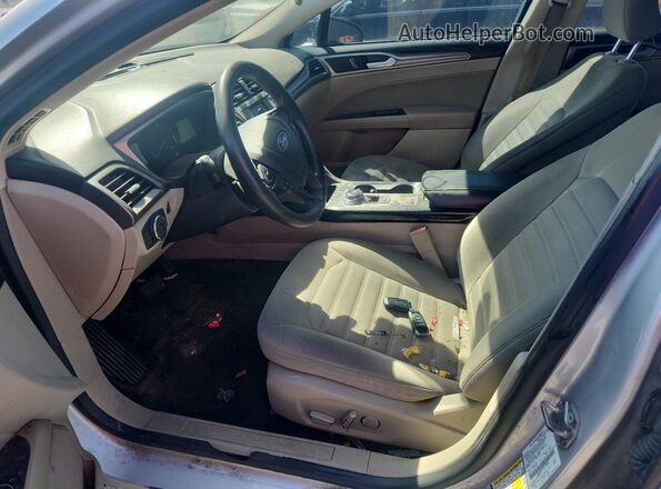 3FA6P0HD7JR178508 2018 FORD FUSION Серебряный Вид салона спереди