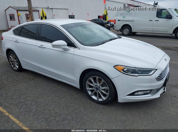 3FA6P0HD8HR287490 2017 FORD FUSION Белый Передняя правая четверть