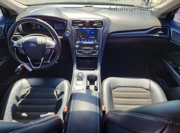 3FA6P0HD8JR238845 2018 FORD FUSION Серый Вид панели приборов