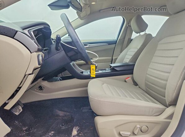 3FA6P0HD8LR220414 2020 FORD FUSION Белый Вид салона спереди