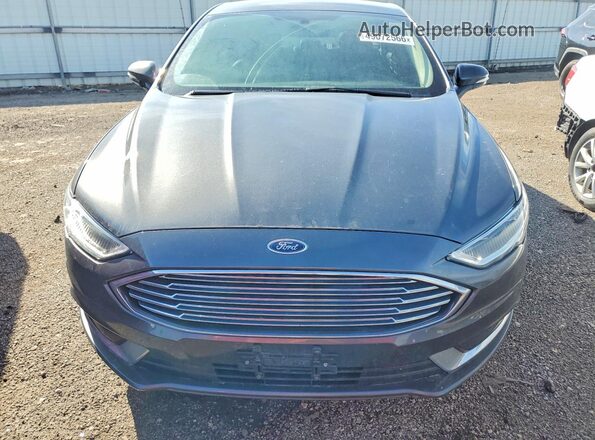 3FA6P0HDXJR127035 2018 FORD FUSION Gray Widok z przodu