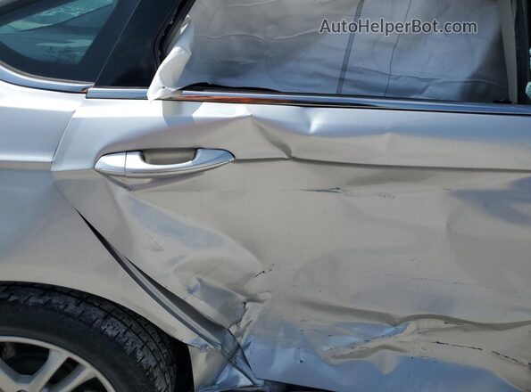3FA6P0LU0JR100935 2018 FORD FUSION Серебряный Вид задних сидений