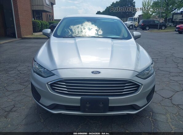 3FA6P0LU1KR211480 2019 FORD FUSION HYBRID Серебряный Вид спереди