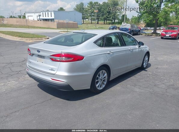 3FA6P0LU1KR211480 2019 FORD FUSION HYBRID Серебряный Задняя правая четверть