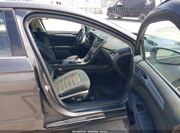 3FA6P0LU2KR261594 2019 FORD FUSION HYBRID Серый Вид салона спереди