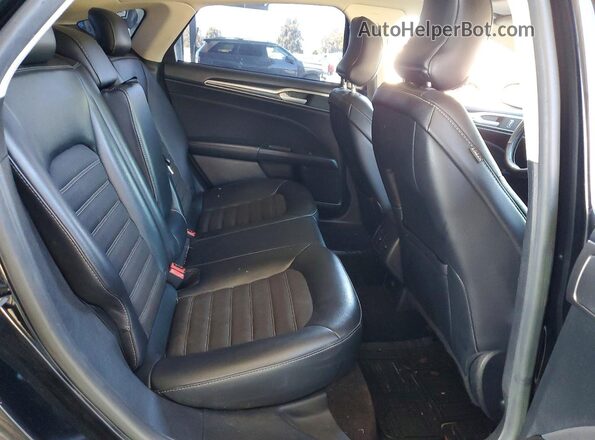 3FA6P0LU3HR315431 2017 FORD FUSION Black Widok tylnych siedzeń