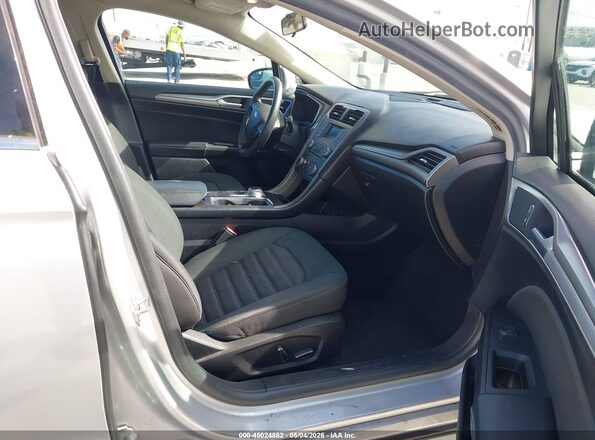 3FA6P0LU3JR269539 2018 FORD FUSION HYBRID Silver Vista interior delantera