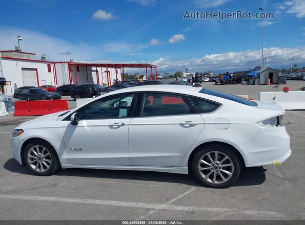 3FA6P0LU4HR237984 2017 FORD FUSION HYBRID White 