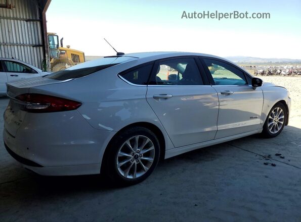 3FA6P0LU4HR319133 2017 FORD FUSION Белый Задняя правая четверть