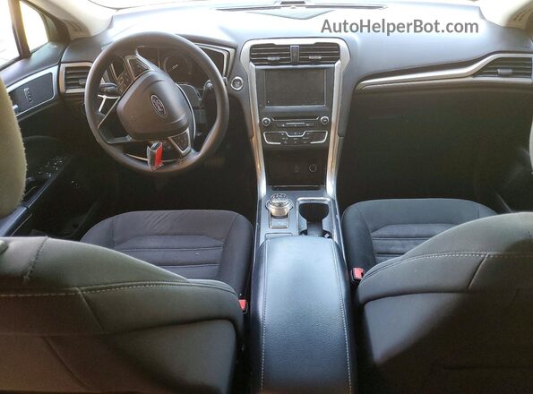 3FA6P0LU4HR319133 2017 FORD FUSION Белый Вид панели приборов