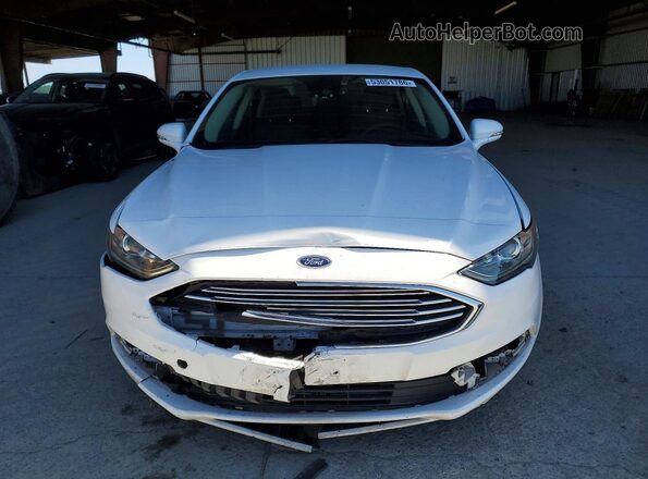 3FA6P0LU4HR319133 2017 FORD FUSION Белый Вид спереди