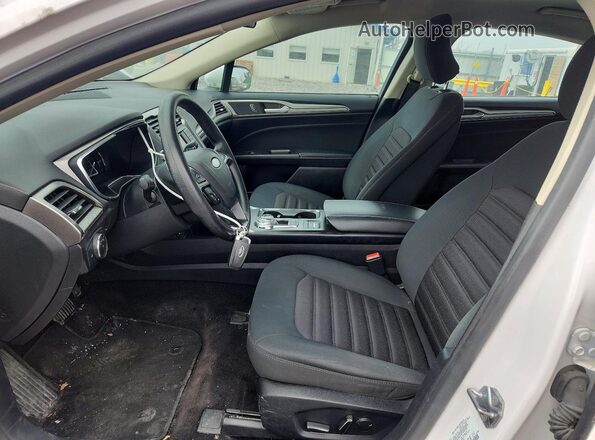 3FA6P0LU4JR160474 2018 FORD FUSION Белый Вид салона спереди