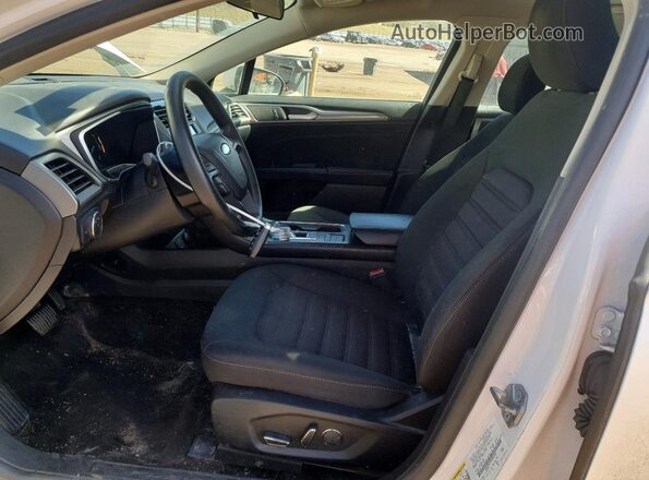 3FA6P0LU5JR265346 2018 FORD FUSION Белый Вид салона спереди