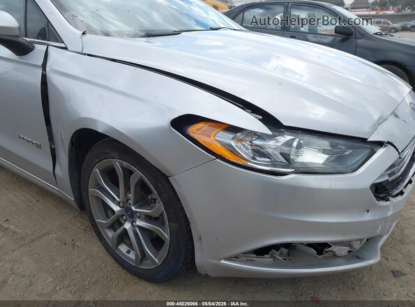 3FA6P0LU7HR232732 2017 FORD FUSION HYBRID Silver Vista frontal
